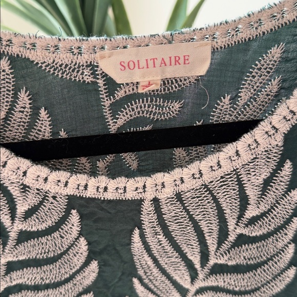 Solitaire Forest Green Leaf-Print Short Sleeve Top - Picture 2 of 5